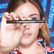 Inilah Review The Body Shop Star Stamp Liner, Eyeliner Berbentuk Bintang yang Unik!