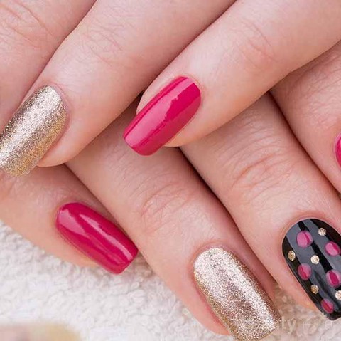 Intip Langkah-langkah Nail Art Minimalis dan Super Mudah yang Cocok untuk  Pesta Ulang Tahun