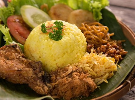 Resep Nasi Kuning Rice Cooker, Enak dan Anti Ribet