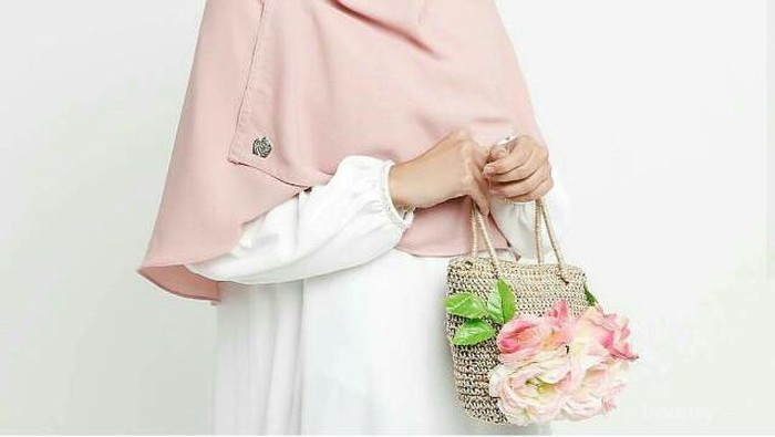 [FORUM] Pernah merasakan rebutan belanja online di Hijab pRincess, Vanilla Hijab, gitu-gitu?
