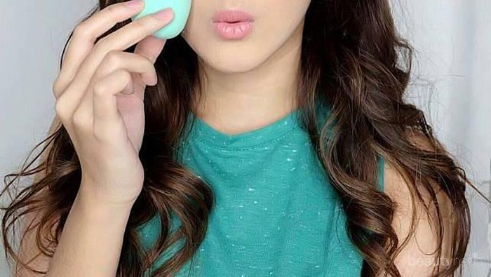 [FORUM] Mana hasil makeup yang flawless, aplikasikan foundation pakai tangan atau beauty blender?