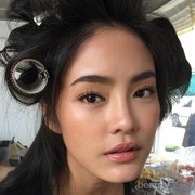 Gimana sih cara bikin wajah tambah cantik tanpa kelihatan pakai makeup?
