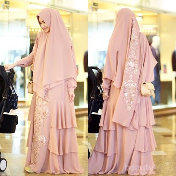 Jauh Dari Kesan Kuno, Intip Tips Hijab Menutup Dada untuk Pesta yang Modis dan Kekinian Ini!
