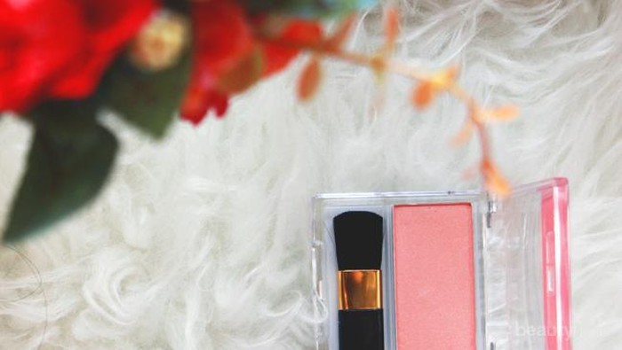 #NEWS 3 Blush On Lokal Anti Mahal yang Bisa Memberikan Rona Pipi Alami, Semuanya di Bawah 70 Ribu!