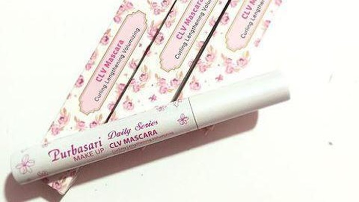 Dapatkan Bulu Mata Bervolume dengan Purbasari CLV Mascara