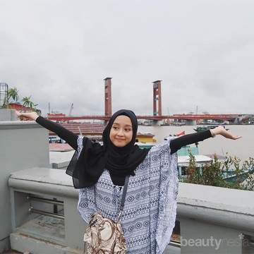 Modis, Ini Dia Tips dan Inspirasi Style Hijab untuk Traveling Ala Presenter Halal Living!