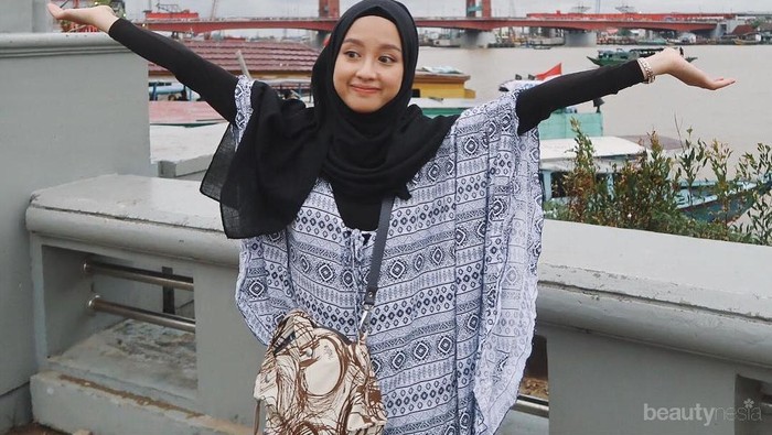Modis, Ini Dia Tips dan Inspirasi Style Hijab untuk Traveling Ala Presenter Halal Living!
