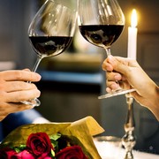 [FORUM] Kalo ngedate, biasanya milih tempat makan mewah atau pinggiran aja?