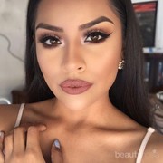 Jangan Salah Pilih! Ini Lipstick Pink yang Cocok untuk Kulit Sawo Matang