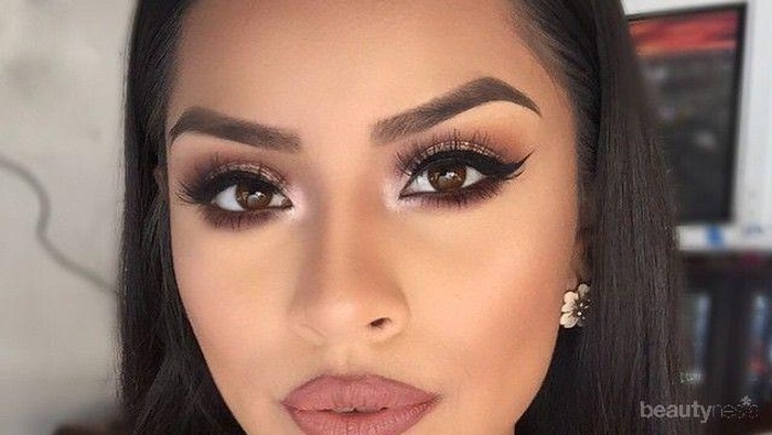Jangan Salah Pilih! Ini Lipstick Pink yang Cocok untuk Kulit Sawo Matang Jangan Salah Pilih! Ini Lipstick Pink yang Cocok untuk Kulit Sawo Matang