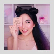 Make Over Riche Glow Face Highlighter, Highlighter Terbaru yang Akan Bikin Kamu Naksir Berat!