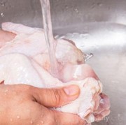 [FORUM] Apa benar ayam tidak boleh dicuci sebelum dimasak?