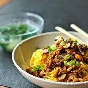 3 Rekomendasi Mie Ayam Paling Enak di Jakarta Ini Akan Membuatmu Ketagihan!