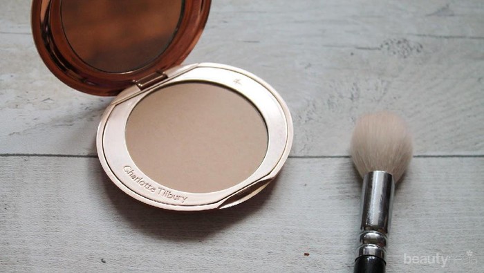 Charlotte Tilbury Air Brush Flawless Finish Powder, Hasil Makeup Sempurna Tanpa Cela!