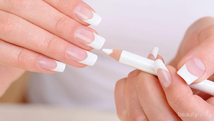 Rekomendasi Pensil Pemutih Kuku untuk Kamu yang Menginginkan Kuku Cantik dengan Instan Rekomendasi Pensil Pemutih Kuku untuk Kamu yang Menginginkan Kuku Cantik dengan Instan