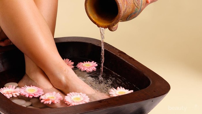 Ingin Melakukan Perawatan Kaki Ala Spa Murah? Kamu Bisa Melakukannya Sendiri di Rumah