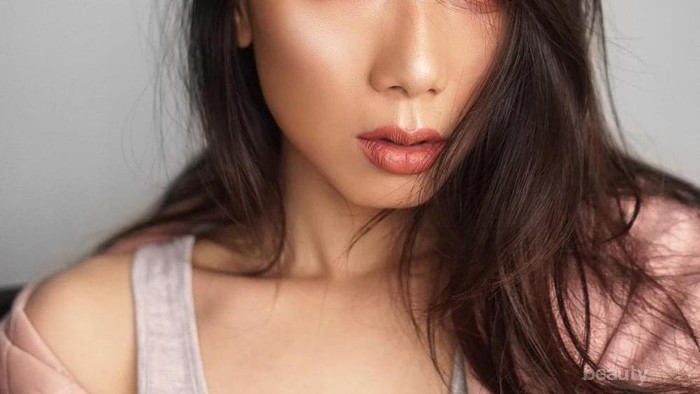 Jangan Ngaku Kekinian Kalau Belum Tahu Cara Membuat Wavy Brow, Ini Tutorialnya!