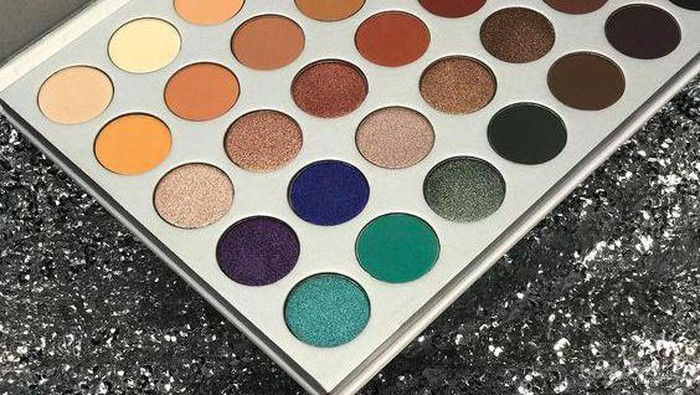 Palet Morphe x Jaclyn Hill: Palet Eyeshadow Palette yang Bisa Membuat Variasi Eyelook