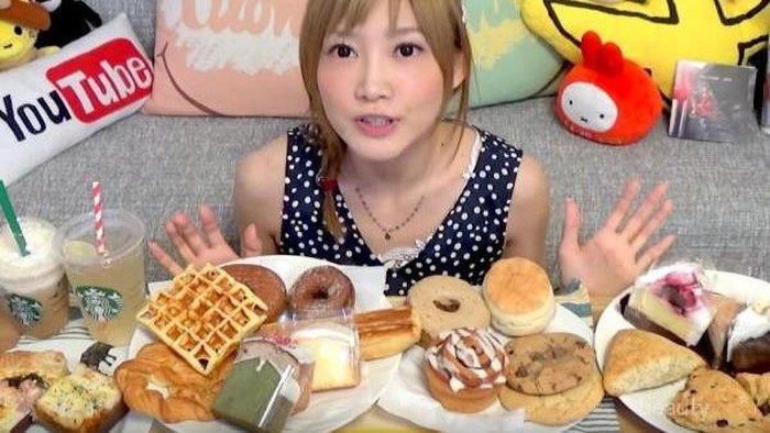 Walaupun Makan Banyak, 4 Bintang Mukbang Korea Ini Tetap Cantik dan Kurus Lho!