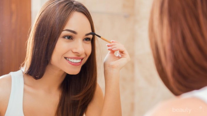 Mau Tahu Cara Membuat Alis Paling Mudah? Pemula Make Up Harus Baca Ini