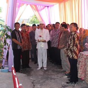 #FORUM Menikah di gedung atau di rumah? Mana lebih enak?