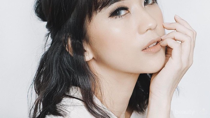 Ingin Kulit Glowy Bebas Kusam? Ini Exfoliating Toner Populer yang Patut Kamu Coba!