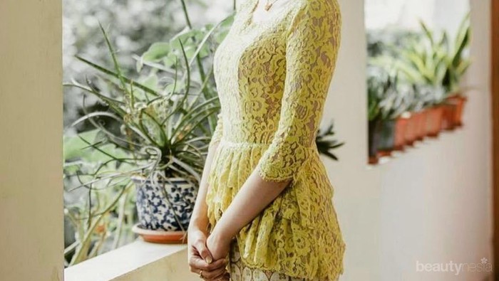 4 Inspirasi Model Kebaya Ini Dijamin Membuat Orang Pangling Saat Melihatmu!
