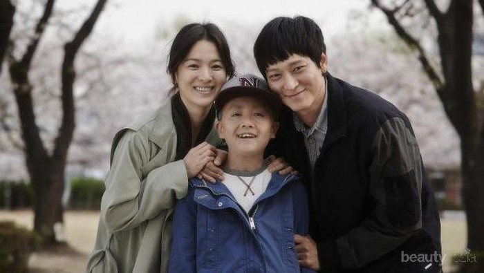 Ini Deretan Film Korea yang Diperankan Si Ganteng Kang Dong Woon, Cek Yuk!