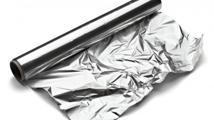 Enggak Melulu Soal Makanan, Inilah Life Hacks Menggunakan Alumunium Foil yang Perlu Kamu Coba!