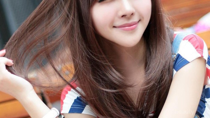 Sebel Rambutmu Sering Lepek? Yuk, Atasi dengan 9 Shampo Ini Ladies