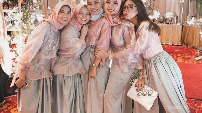 [FORUM] Suka bingung bikin baju bridesmaid, ada rekomendasi Instagram khusus nggak?