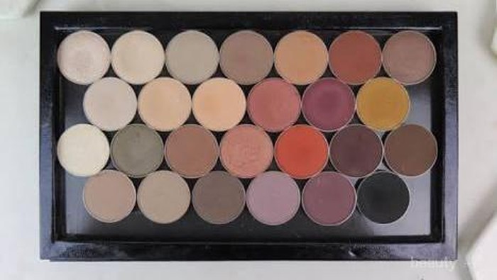 [FORUM] Lebih suka Eyeshadow satuan apa palette?