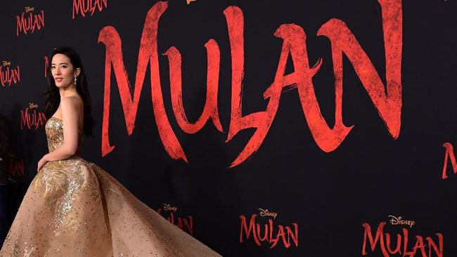Gala premier Mulan di Amerika Serikat berlangsung meriah, bukan hanya itu, film ini bahan disambut hangat dengan berbagai pujian kritikus.