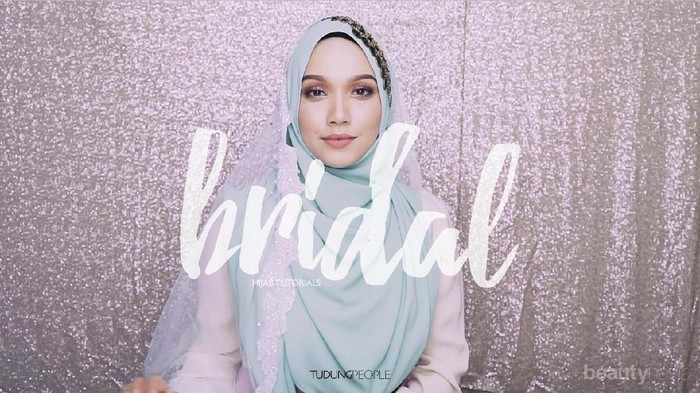Ingin Tampil dengan Hijab Syar'i Kekinian untuk Pernikahan? Tutorial Ini Bisa Kamu Coba Sendiri!