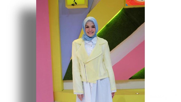 [FORUM] Menurut Kalian Gimana Sih Fenomena Artis Berhijab?