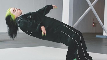 img-title Konser di Miami, Billie Eilish Ajak Penggemar Lawan Body Shaming