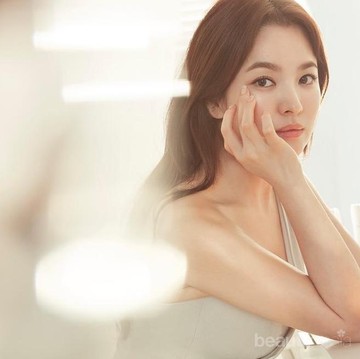 Tanpa Melibatkan Make Up, Inilah 4 Rahasia Kecantikan Song Hye Kyo!