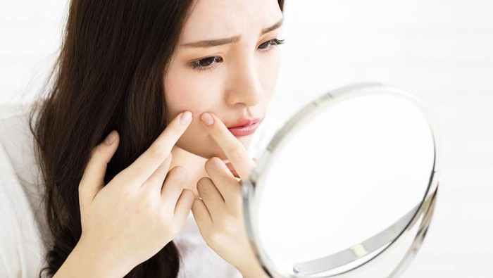 Ternyata, 4 Cara Mudah Ini Ampuh Hilangkan Jerawat Membandel & Membuat Kulit Semakin Mulus!