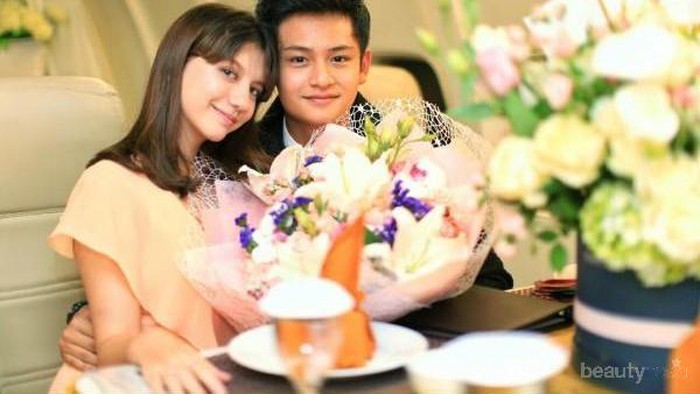 [FORUM] Seberapa penting posting foto berdua sama pacar di sosmed?