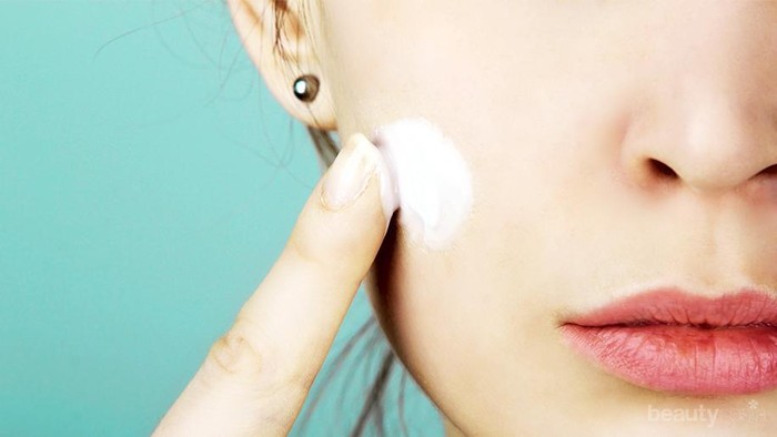 Wajib Simak, Cara Pakai Ulang Sunscreen Tanpa Merusak Makeup