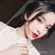 Ingin Wajah Terlihat Lebih Cerah? Pilih Warna Lipstick Ini!