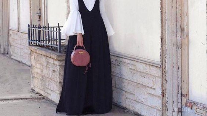 Hijabers, Ingin Tampil Kece dan Kekinian di Tahun 2017 Ini? Yuk, Intip Inspirasi Bell Slevees Ini