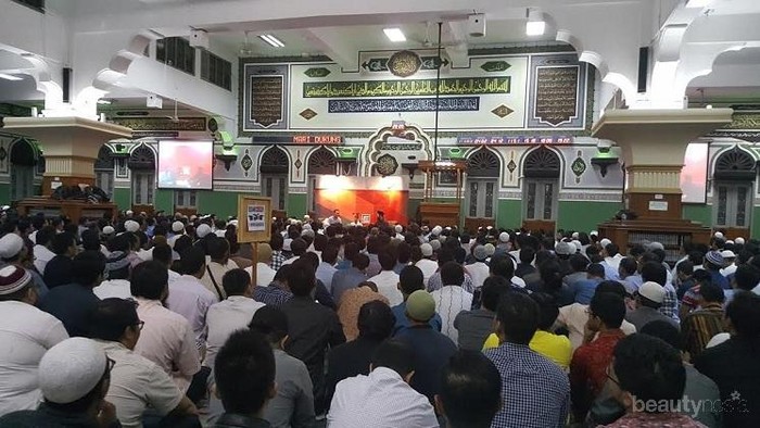 [FORUM] Ada yang suka ikut kajian di Masjid Al-Azhar setiap Rabu?