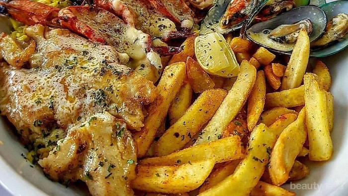 Tanpa Menguras Kantong, Intip Deretan Tempat Makan Populer dengan Harga Dibawah 50 Ribu!