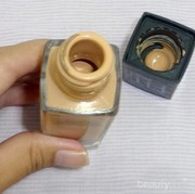 [FORUM] Bau Foundation Mayebelline Fit Me yang Matte Porelles Kok Aneh ya?
