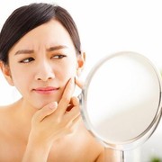[FORUM] Menurut kamu, makanan apa yang jadi pemicu jerawat paling cepat?