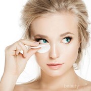 Menarik Banget! Begini Cara Membersihkan Make Up Mata dengan Sampo Bayi