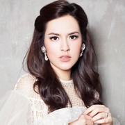 Ingin Tetap Stunning dengan Make Up Tahan Lama Walau Kulit Berminyak? Ini Rahasianya