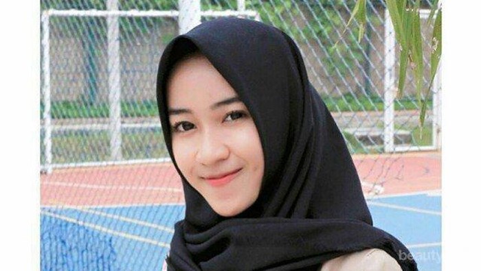 [FORUM] Kamu lebih suka pake hijab voal atau hijab bahan rawis gitu?