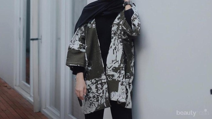 Supaya Tampil Lebih Kekinian, Kamu bisa Coba Outer Hijab Berikut Nih!